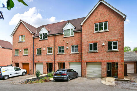 Pecche Place, Chineham