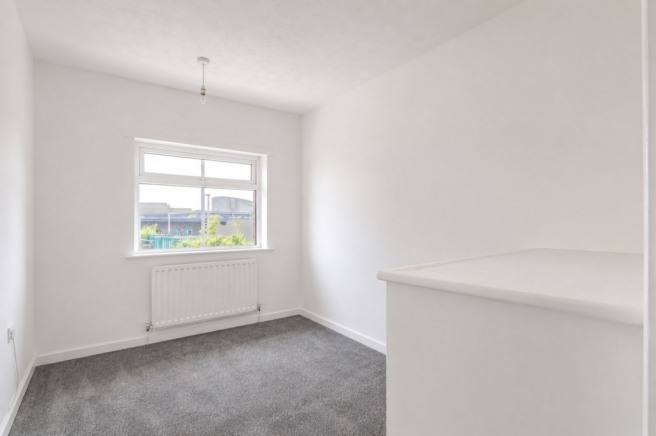 3 bed Terraced to rent Image 9