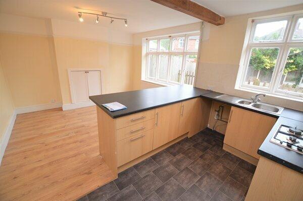 open plan kitchen & dining room