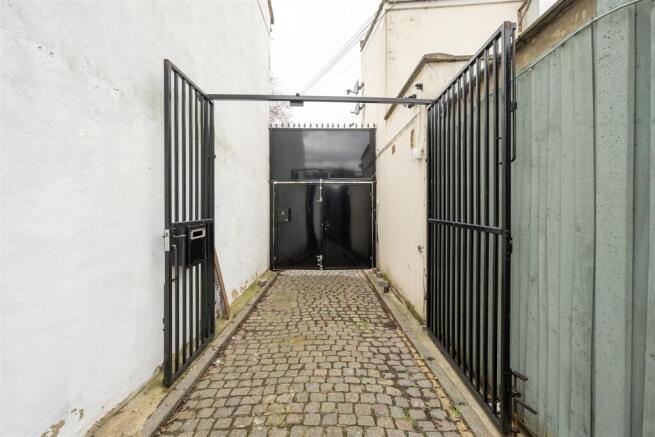 Lansdowne Road, E17