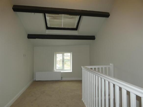 1 bed Terraced to rent Image 8