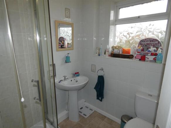Bathroom.JPG