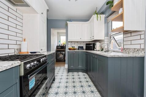 Belmont Road, Grays