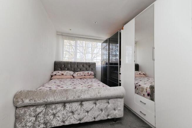3 bed Semi-Detached for sale Image 12