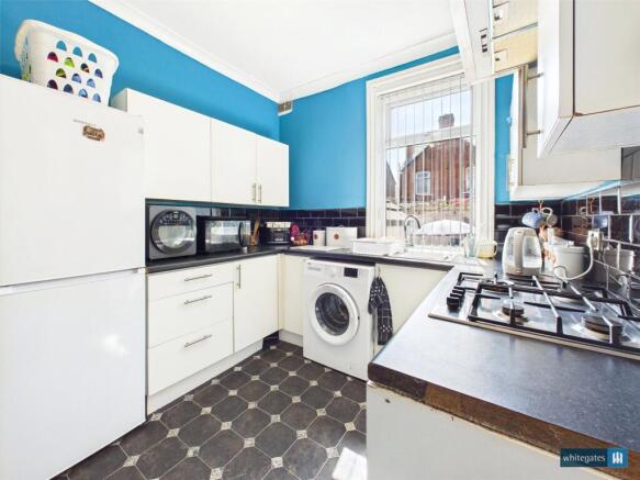 2 bed Terraced for sale Image 8
