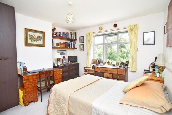 3 bed Semi-Detached for sale Image 12