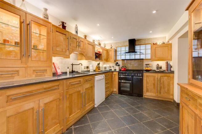 Kitchen.jpg