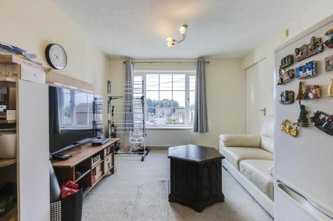 2 bed Flat for sale Image 4