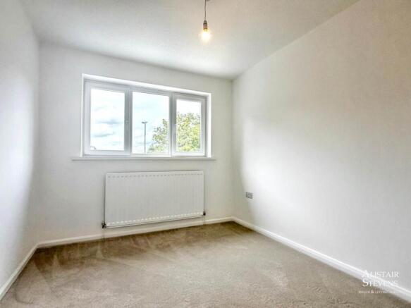 3 bed Link Detached House for sale Image 12