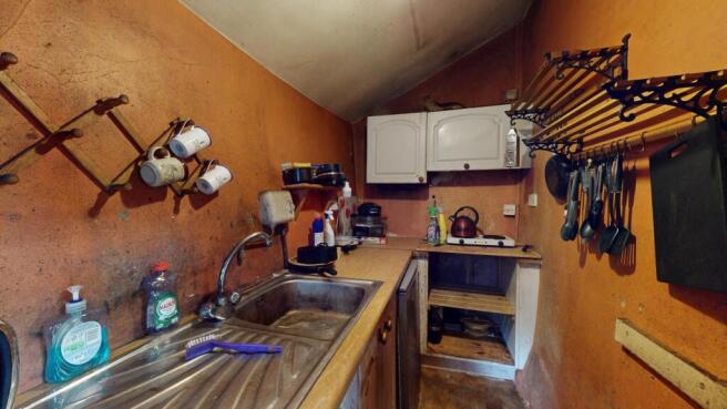 KITCHENETTE