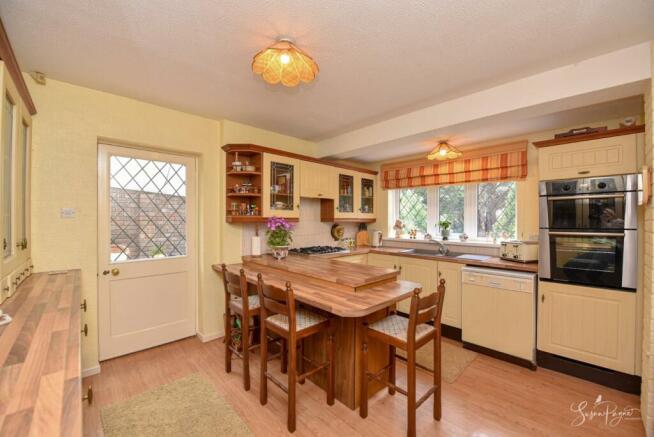 Kitchen-Breakfast Room