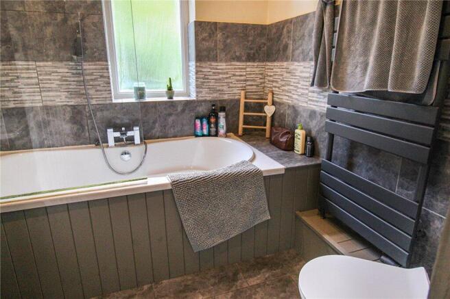 2 bed Bungalow for sale Image 5