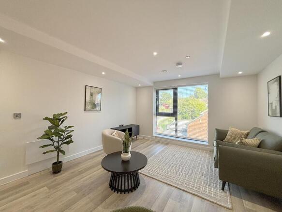 2 bed Flat to rent Image 8