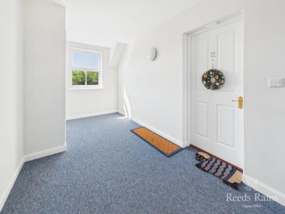 3 bed Apartment for sale Image 11