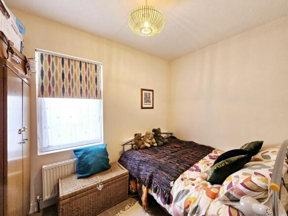 4 bed Terraced for sale Image 11