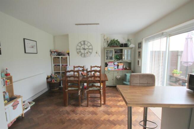 Dining room.JPG
