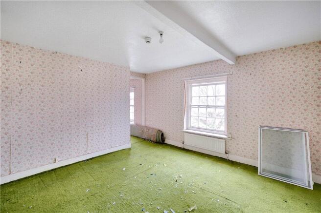 6 bed Town House for sale Image 11