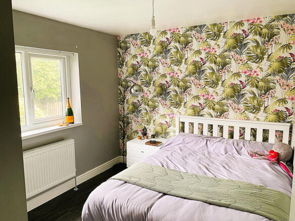 3 bed Semi-Detached for sale Image 9