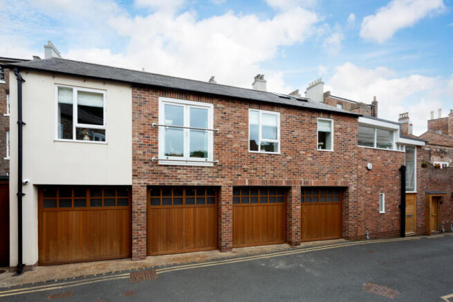 2 bed Apartment for sale Image 9