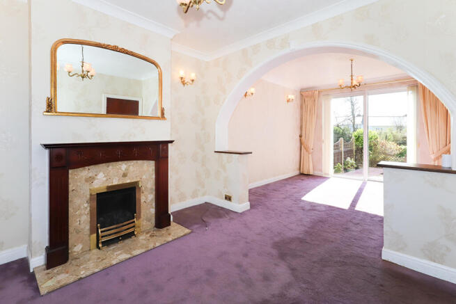 Lounge/Dining Room