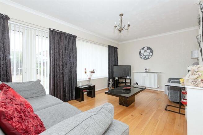 Front Room 5.jpg