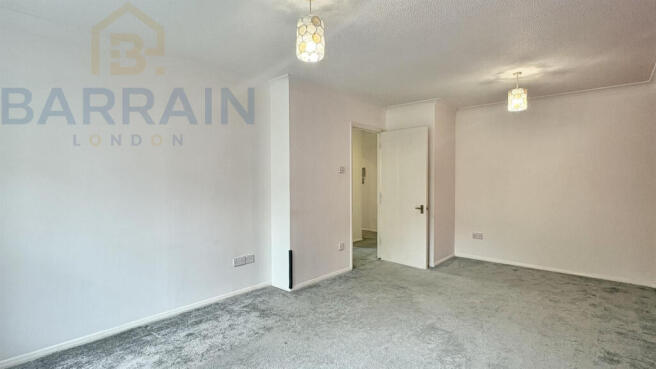 Aaron Hill, E6 for Sale by Barrain London Estate A
