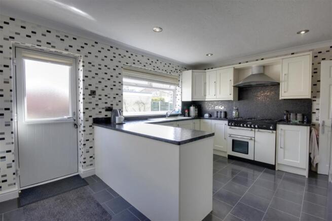 Kitchen - Alternative View