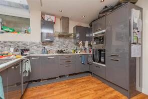 260, Heeley Road, Birmingham B29 6EN
