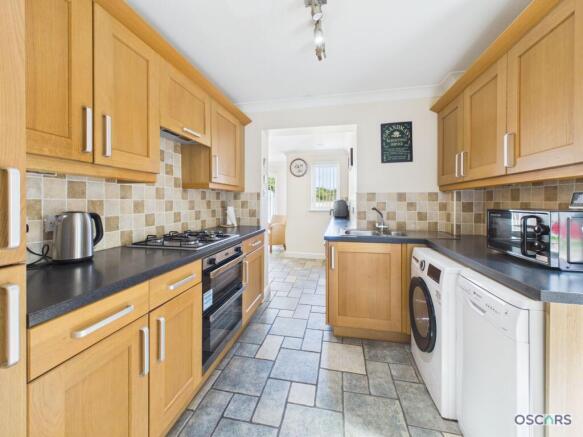 3 bed Semi-Detached for sale Image 4