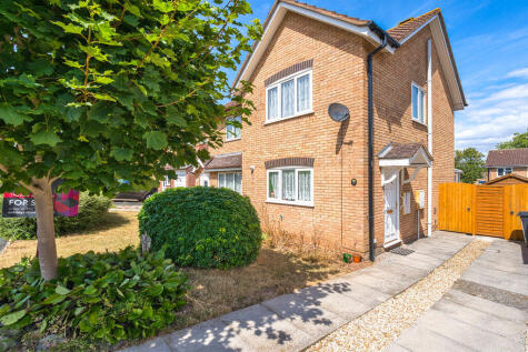 Savernake Road, Worle - NO CHAIN