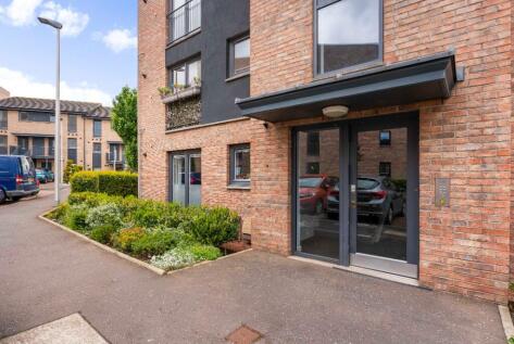 Skylark Place, Edinburgh, EH15