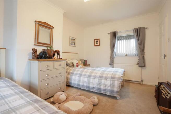 3 bed Semi-Detached for sale Image 11