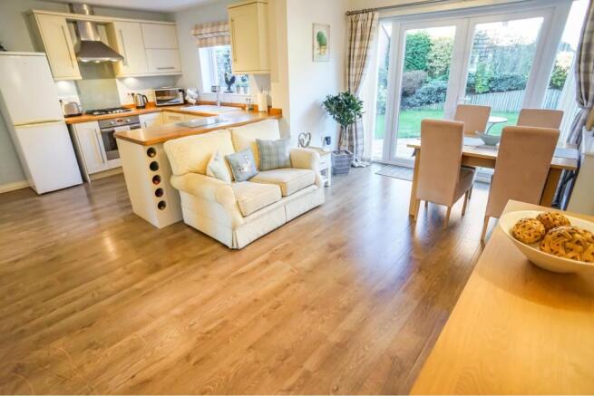 Kitchen/Dining Room