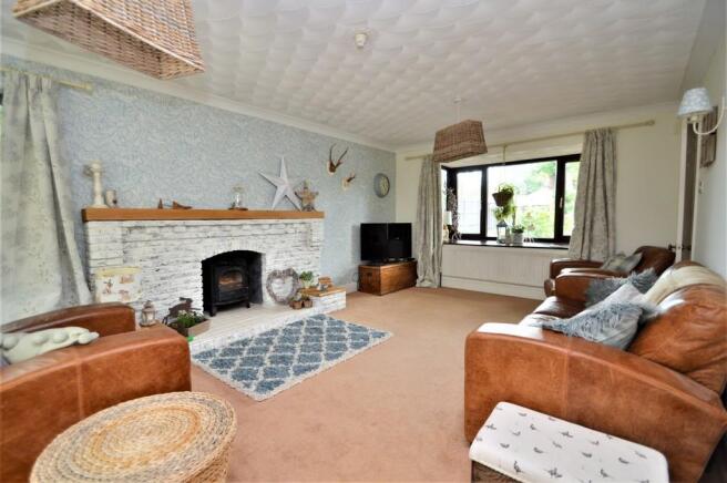 15 Sitting room A