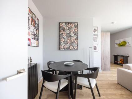 Wills House, Southville