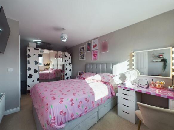 Bed 1 - 4 Edit.jpg