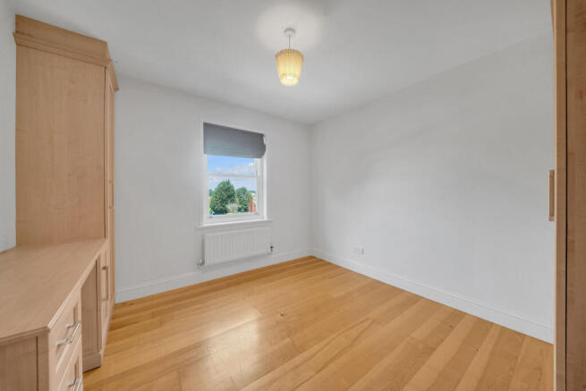2 bed Apartment for sale Image 9