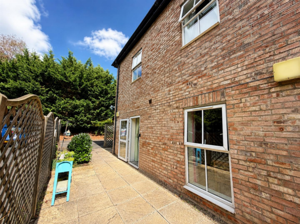 1 bed Flat for sale in uncleby