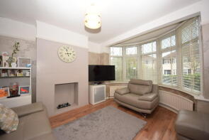 7, Hanover Gardens, Hainault, Ilford IG6 2RA