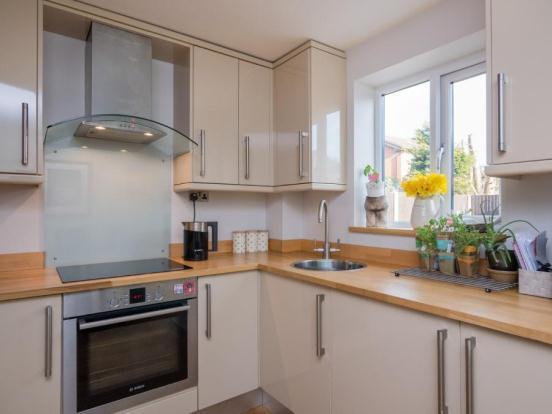 Kitchen/Breakfast Rm