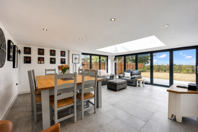 Dining/Family Room