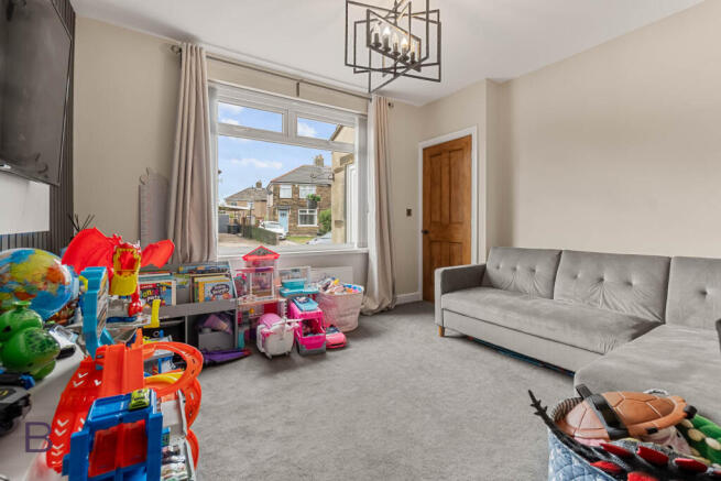 3 bed Semi-Detached for sale Image 6