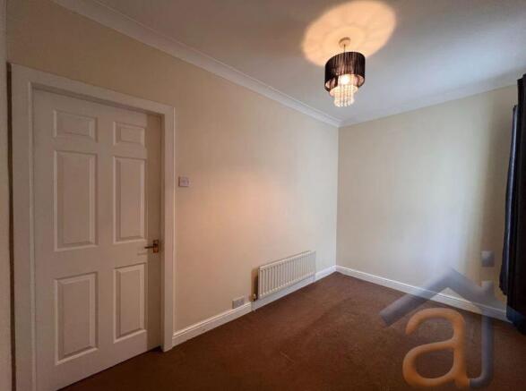 Bedroom 1 - Photo 2