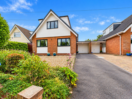 Claremont Drive, Aughton, L39