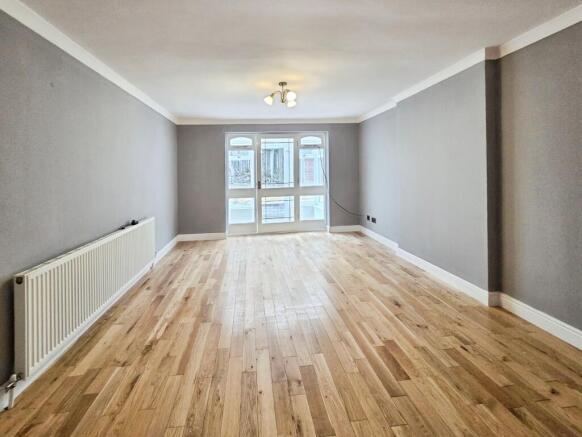 2 bed Semi-Detached for sale Image 6