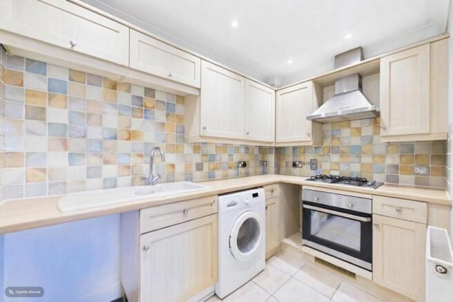 Sandmartin Crescent, Stanway, CO3 photo 4