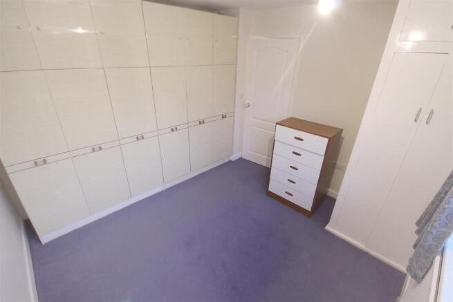 2 bed Semi-Detached to rent Image 7