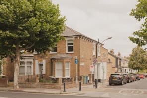 103, Grove Vale, London SE22 8EN