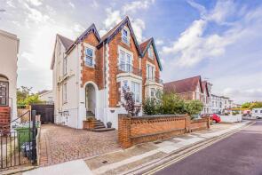 10, Kenilworth Court, Kenilworth Road, Southsea PO5 2PG