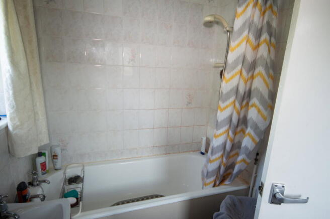 3 bed Semi-Detached for sale Image 12